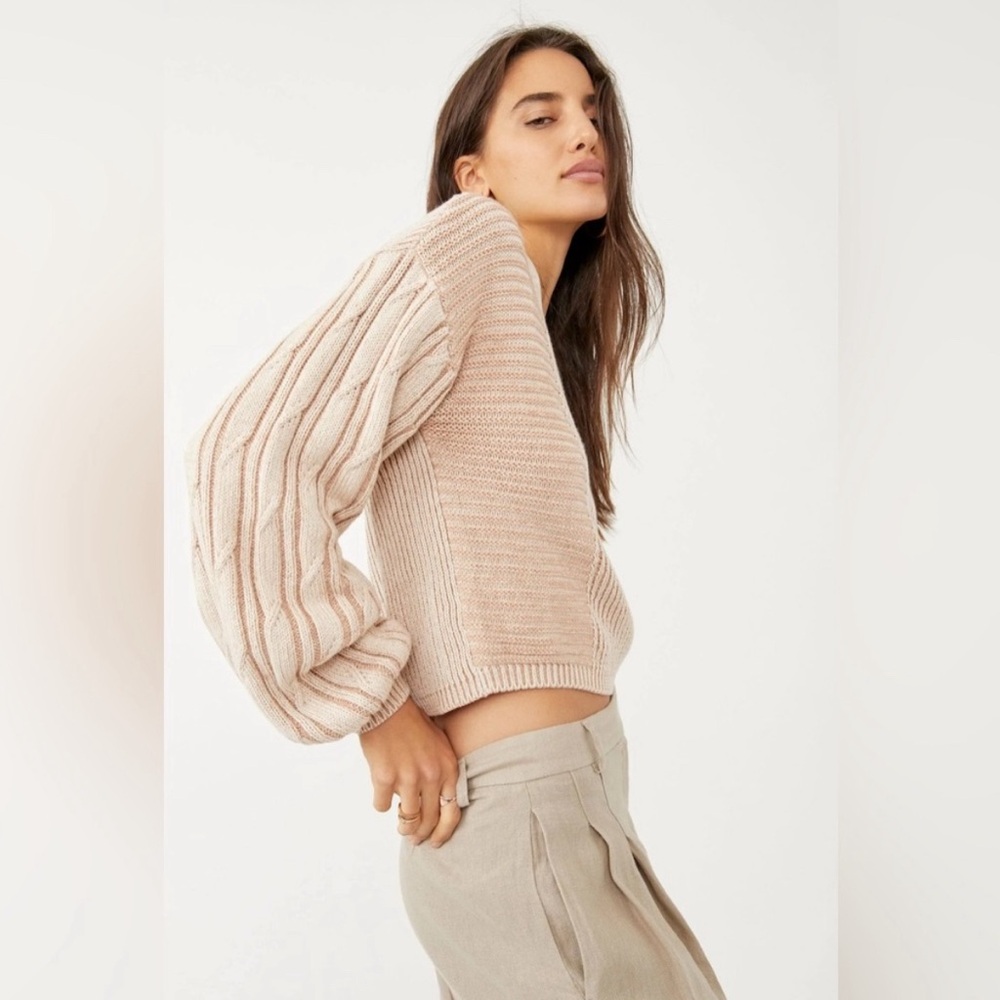 Free People When It Rains V-Neck Sweater - SIZE MEDIUM - Picture 4 of 16